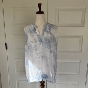 Rails Women's Light Blue and White Tie-Dye Sleeveless Split V Top